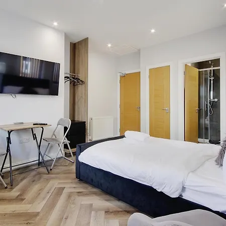 Wimbourne Road Apartment 1-2